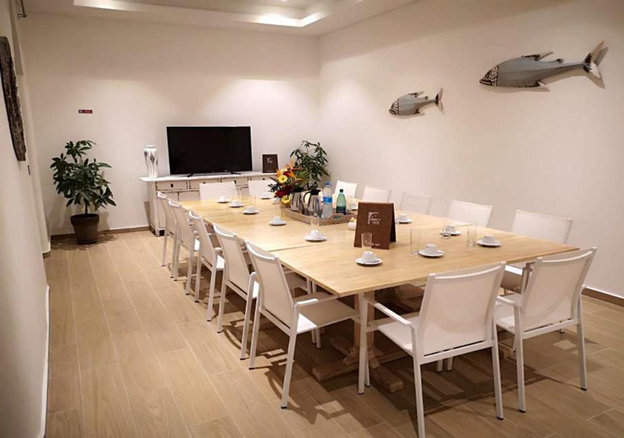佩雷贝勒 Hacienda Plaza酒店 外观 照片