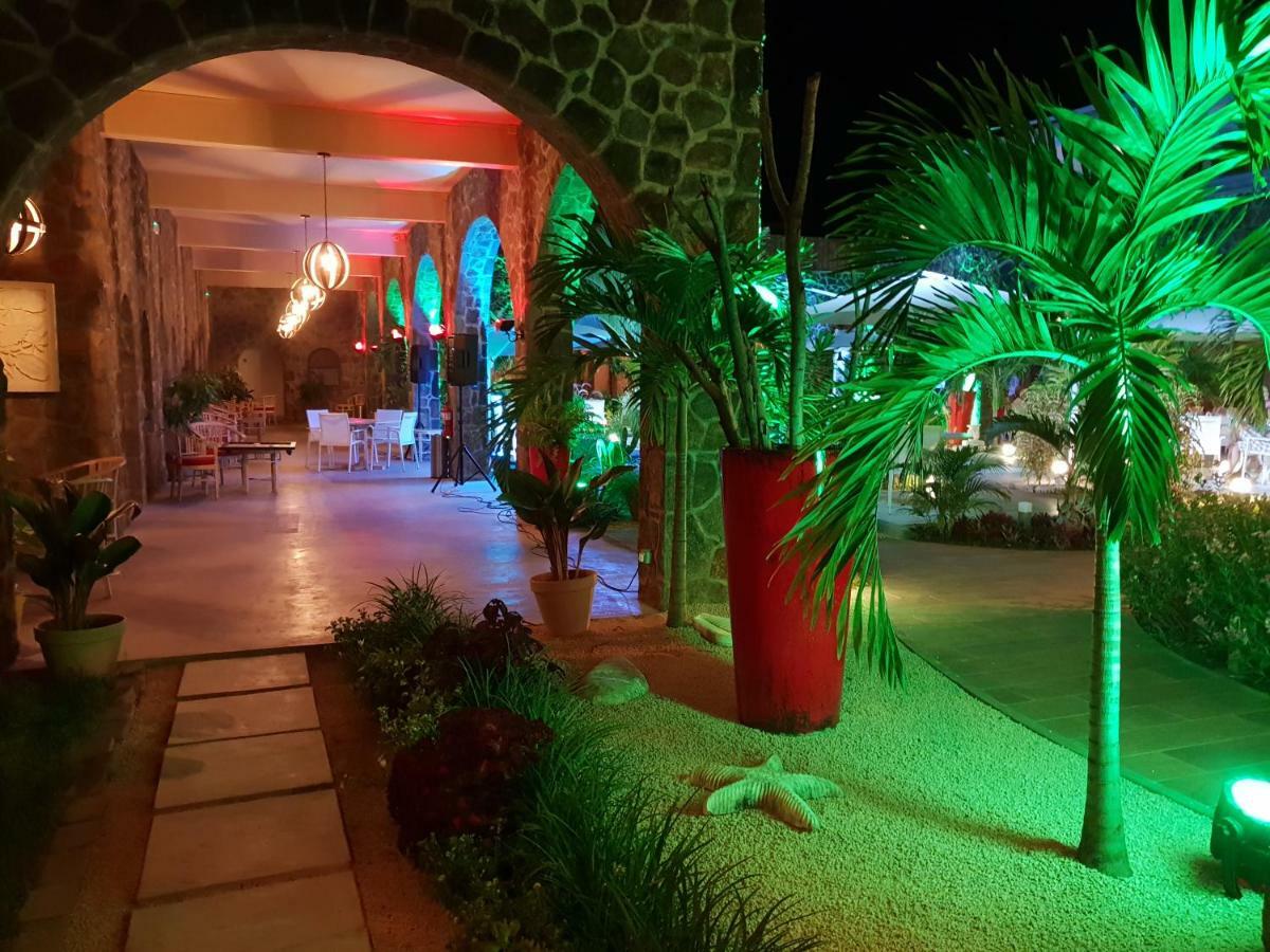 佩雷贝勒 Hacienda Plaza酒店 外观 照片
